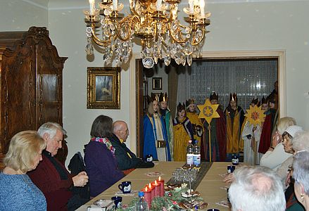 Sternsinger kamen zum Jahresauftakt in die Stiftung