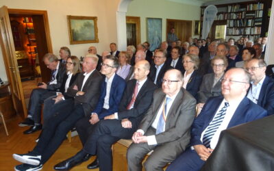 Minister, Uni-Rektoren, Botschafter und Boris Becker hörten Klaus Gehrig