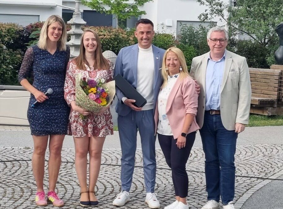 Zusammenhalt und  Dank im Stiftungspark  