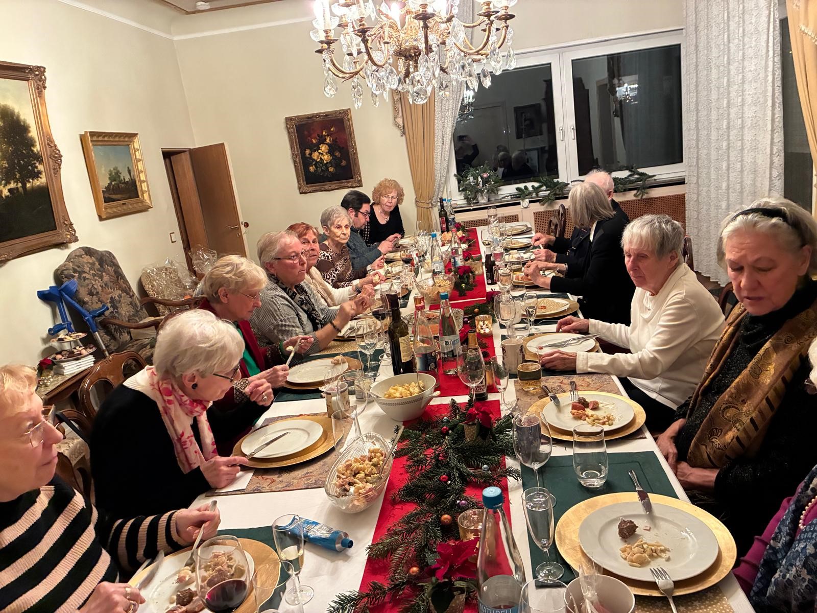 24.12. 2025 Heilig Abend in Stiftung 1