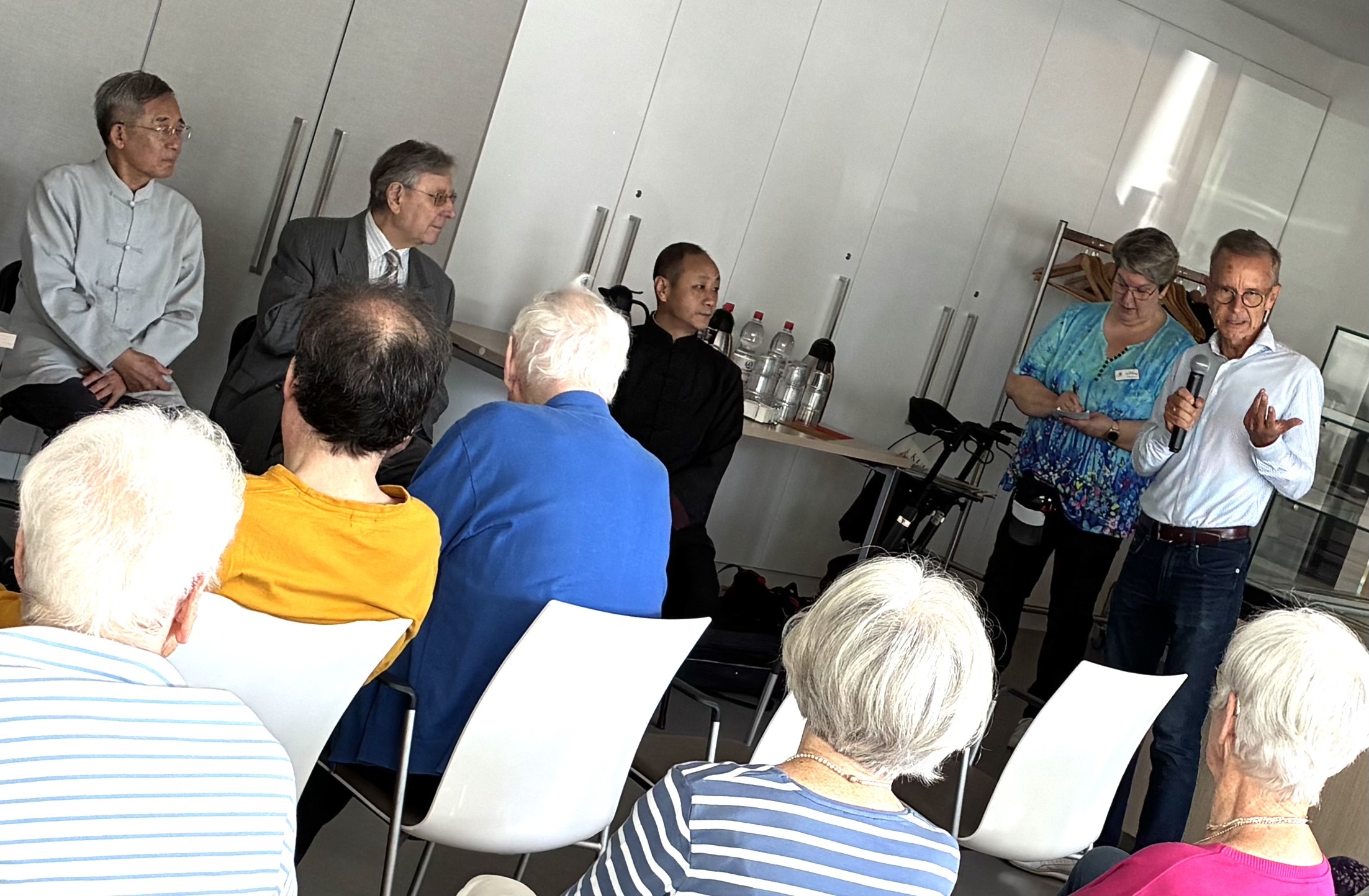 Chinesische Delegation kam ins Regine-Kaufmann-Haus